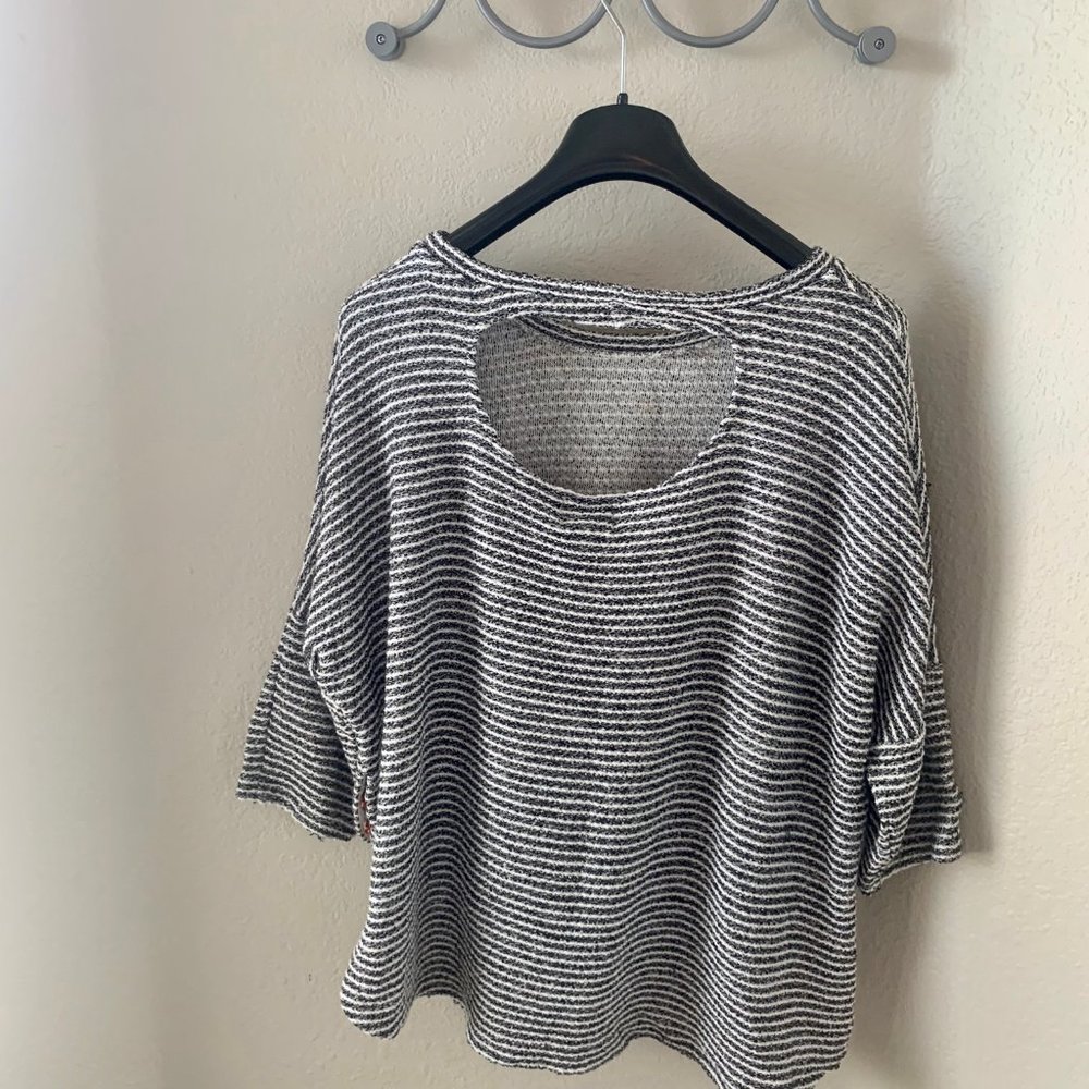 Anthropologie Deletta large Textured Striped Sweater side snaps - Picture 4 of 14